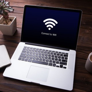 Tại sao phải mua laptop mới chỉ vì Wi-fi quá chậm? Yami Computer nâng cấp wifi cho laptop lên hơn 1000% với giá siêu rẻ