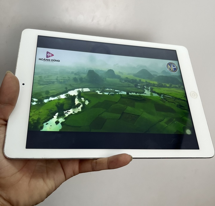 iPad Air 4G 32GB màu bạc