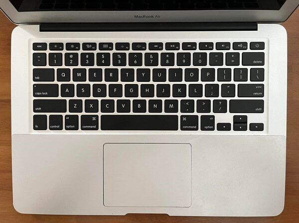 Bàn phím và trackpad của Macbook Air 13 inch 2015 Core i5