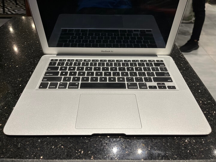 Macbook Air 13 inch 2017 Core i5 