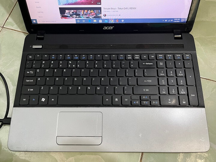 Acer E1-571 Core i3-2348M